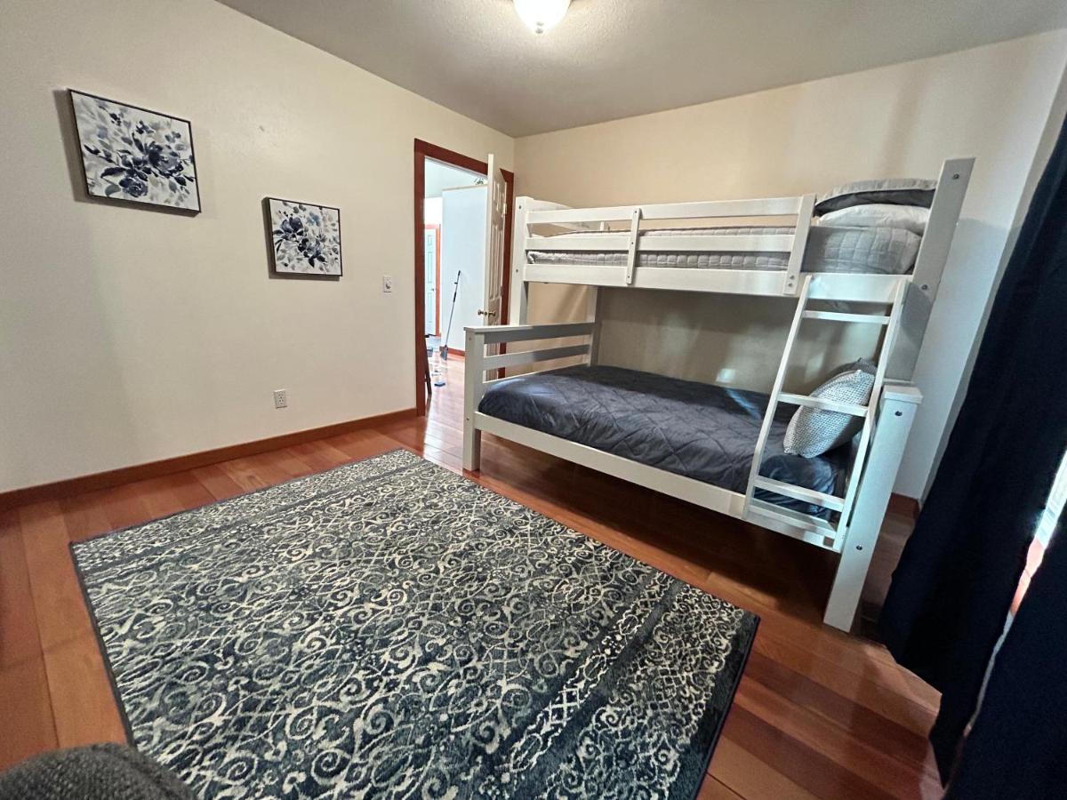 Twin Pines Cabin In Wilderness Ranch On Hwy 21, Amazing Views, 20 Ft Ceilings, Fully Fenced Yard, Pet Friendly, , Go Paddle Boarding At Lucky Peak, Or Snowshoeing In Idaho City And Take In The Hot Springs, Sleeps 10! Boise Exterior foto