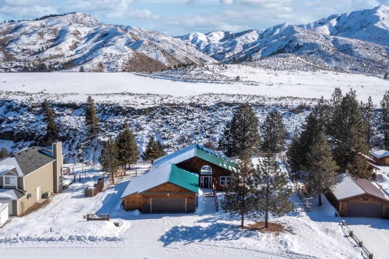 Twin Pines Cabin In Wilderness Ranch On Hwy 21, Amazing Views, 20 Ft Ceilings, Fully Fenced Yard, Pet Friendly, , Go Paddle Boarding At Lucky Peak, Or Snowshoeing In Idaho City And Take In The Hot Springs, Sleeps 10! Boise Exterior foto